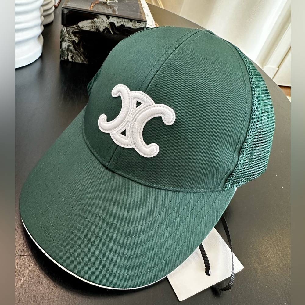 NWT CELINE TRIOMPHE BASEBALL CAP IN COTTON
DARK GREEN / WHITE